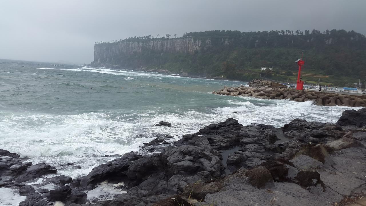 Jeju Soo Pension مدينة سيوجويبو المظهر الخارجي الصورة