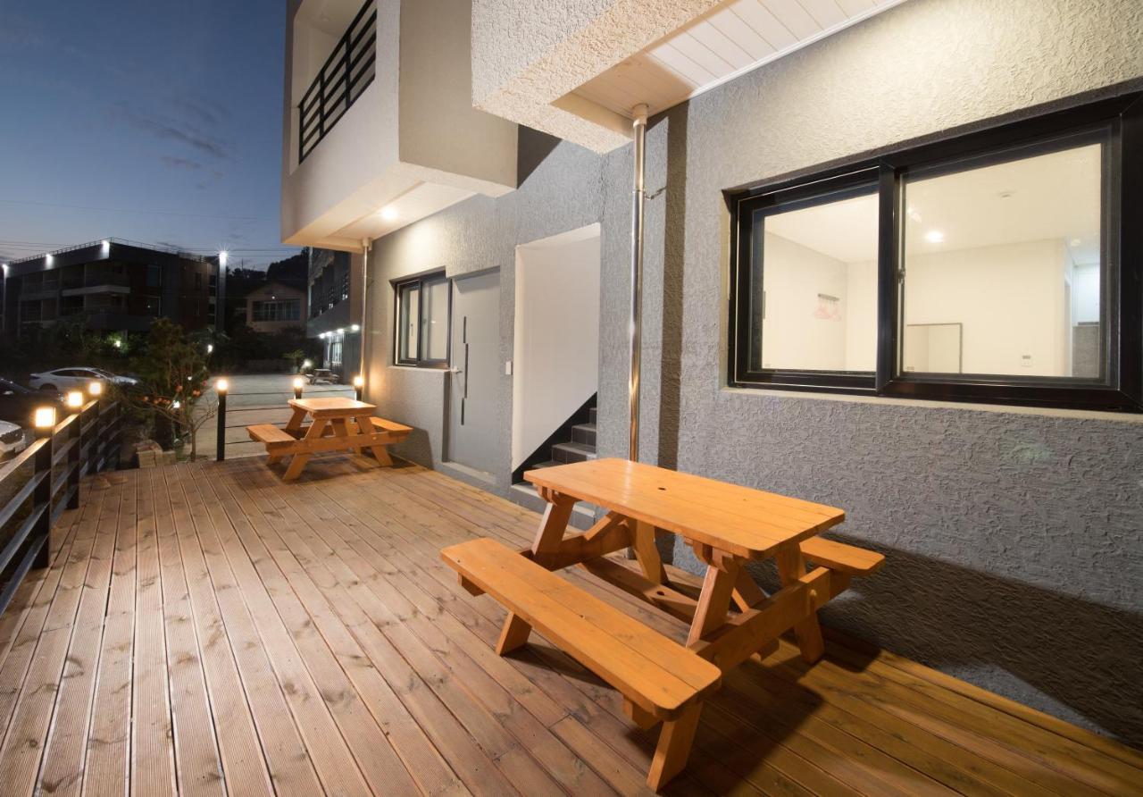 Jeju Soo Pension مدينة سيوجويبو المظهر الخارجي الصورة