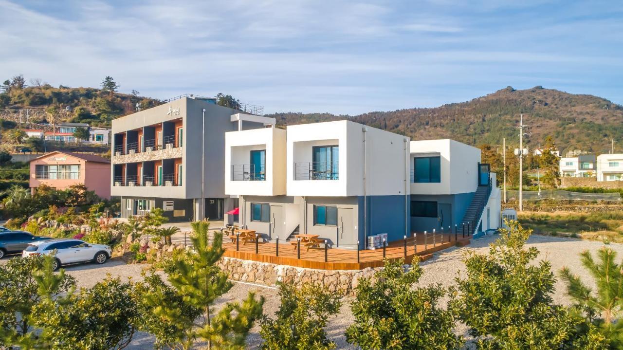 Jeju Soo Pension مدينة سيوجويبو المظهر الخارجي الصورة